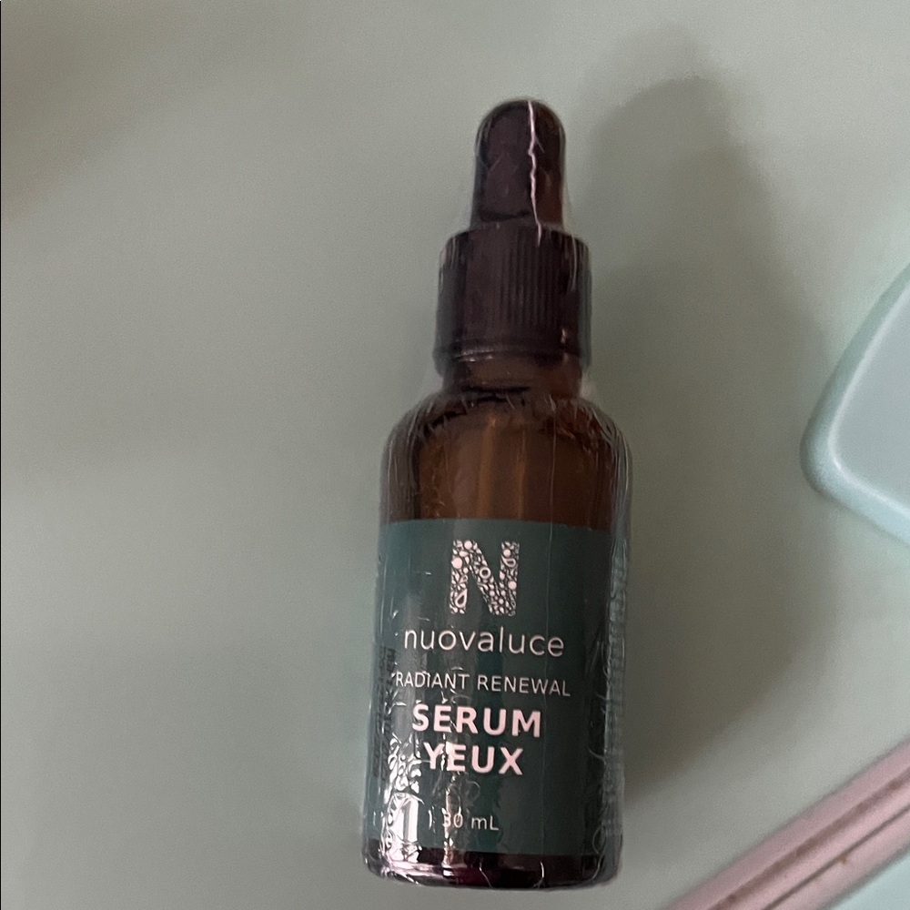 Nuovaluce Radiant Renewal Sérum Yeux Eye Serum - Green